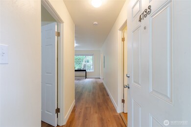 4733 40th Ave NE unit 4733, Seattle, WA 98105 - photo 2