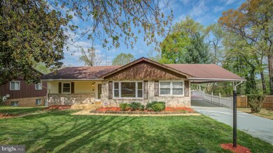 12809 Pine Tree Ln, Fort Washington, MD 20744 - photo 3