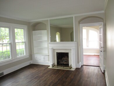 236 W Dodson St, Americus, GA 31709 - photo 5