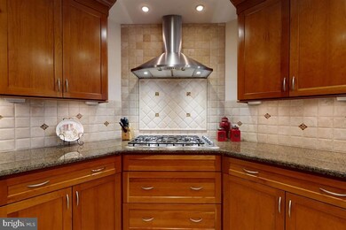 32 Dunbar Dr, Princeton Junction, NJ 08550 - photo 5