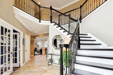 8 Dogwood Ct, Manalapan, NJ 07726 - photo 3