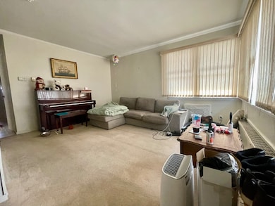 69-15 Cloverdale Blvd, Flushing, NY 11364 - photo 2