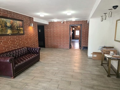 6040 N Troy St unit 306, Chicago, IL 60659 - photo 4