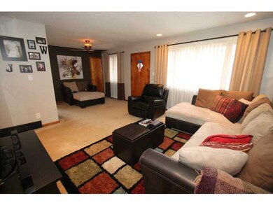 2106 Ferris Rd, Columbus, OH 43224 - photo 3