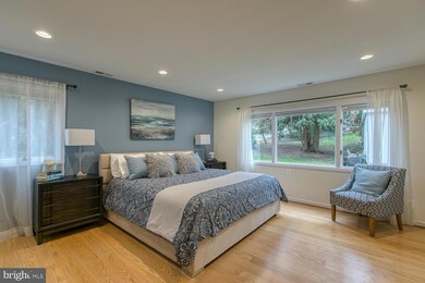 6208 Lakeview Dr, Falls Church, VA 22041 - photo 7