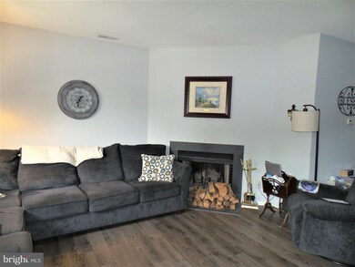 722 Garrison Ct, West Deptford, NJ 08051 - photo 6