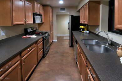 4463 E Cooper Cir, Tucson, AZ 85711 - photo 7