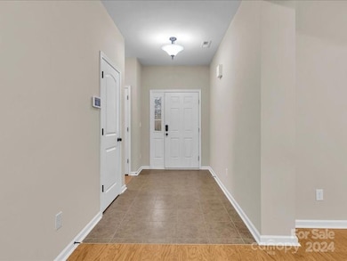 1648 Beleek Ridge Ln, Clover, SC 29710 - photo 7