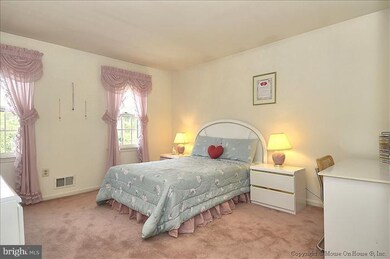 13623 Castle Cliff Way, Silver Spring, MD 20904 - photo 4