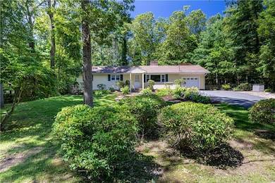 39 Blueberry Ln, North Scituate, RI 02857 - photo 4