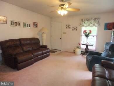 16 Tower Cir, Perkasie, PA 18944 - photo 3