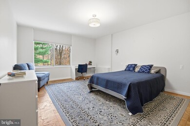 Cathedral West unit 818, Washington, DC 20016 - photo 6