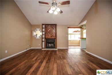 1006 N 4th St, Copperas Cove, TX 76522 - photo 2