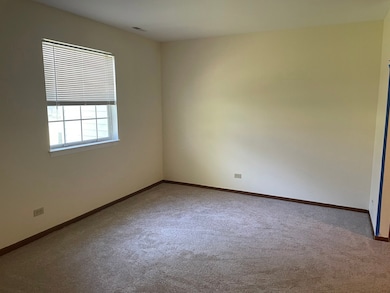 40 N Victoria Ln unit C, Streamwood, IL 60107 - photo 3