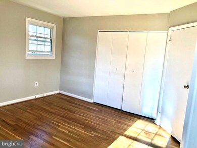 4208 Bel Pre Rd, Rockville, MD 20853 - photo 6