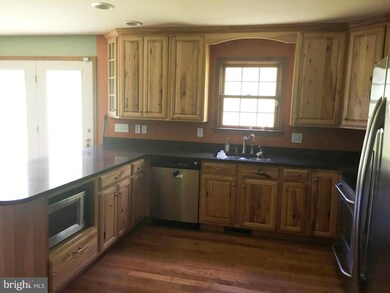 14039 Hollow Rd, Hancock, MD 21750 - photo 7