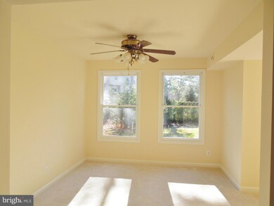 860 Quince Orchard Blvd unit T1, Gaithersburg, MD 20878 - photo 4