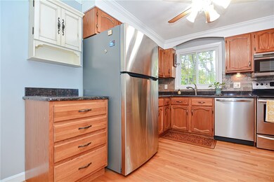 10 Mystic Ave, Riverside, RI 02915 - photo 6