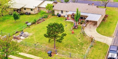 112 Glenmoor Dr, Fredericksburg, TX 78624 - photo 5