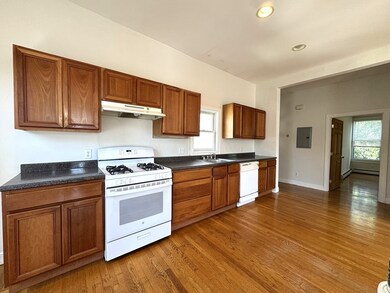 1 Mclean Place unit 2, Cambridge, MA 02140 - photo 2