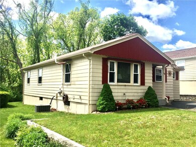 12 Cove Ct, North Providence, RI 02911 - photo 2