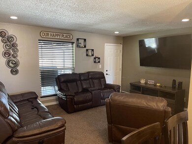 506 Riverview Cir, El Paso, TX 79915 - photo 3