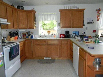 802 W Oakmont Ave, Nampa, ID 83686 - photo 4