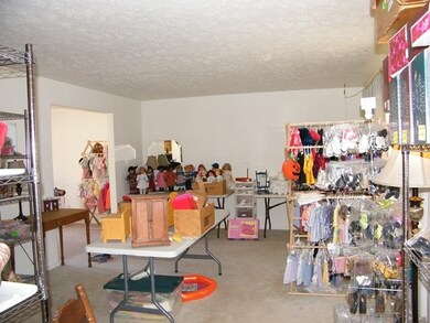 58391 Hilly Ln, Elkhart, IN 46517 - photo 2