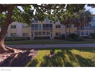 634 Broad Ave S unit J634, Naples, FL 34102 - photo 2