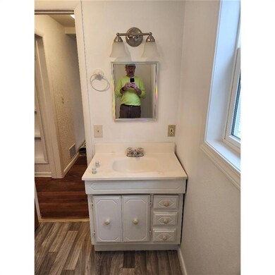 4122 3rd St, Des Moines, IA 50313 - photo 7