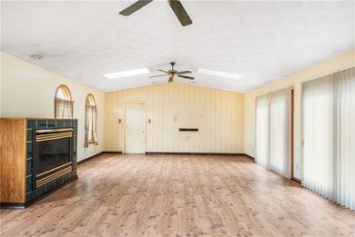 79 Lenox Ave, West Warwick, RI 02893 - photo 5