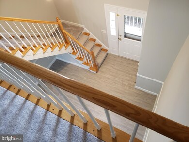 111 Charleston Ln, Frederick, MD 21702 - photo 4