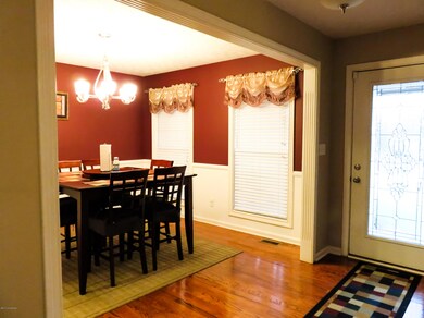 125 Sunbeam Ct, Shepherdsville, KY 40165 - photo 4