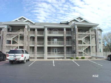 200 Glory Rd unit 8, Branson, MO 65616 - photo 2