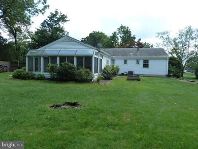 3 Edward St, Mountain Top, PA 18707 - photo 3