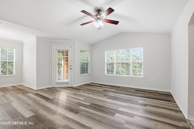 7800 Point Meadows Dr unit 137, Jacksonville, FL 32256 - photo 6