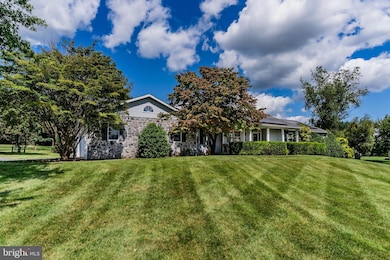 71 Hoover Rd, Carlisle, PA 17015 - photo 3