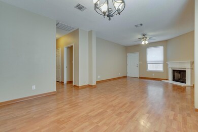 3949 Parkhaven Dr, Denton, TX 76210 - photo 5