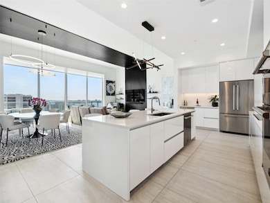 Open concept kitchen/great room