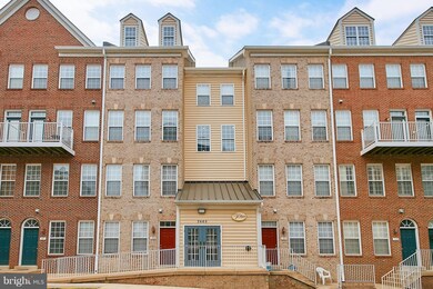2665 Manhattan Place unit 309, Vienna, VA 22180 - photo 2