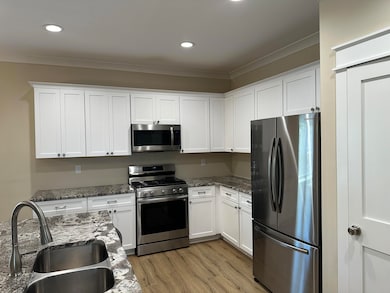 Kitchen (2)