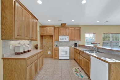 1708 Cherrywood Dr, Fredericksburg, TX 78624 - photo 7