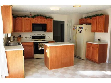 3587 Fieldhurst Ln, Plainfield, IN 46168 - photo 4