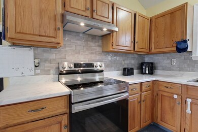 35 Cedar St unit 4, Gardner, MA 01440 - photo 4