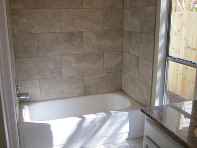 8414 Greenleaf Lake Dr, Houston, TX 77095 - photo 7