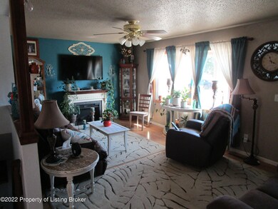 511 W Ash Ave, Glen Ullin, ND 58631 - photo 4