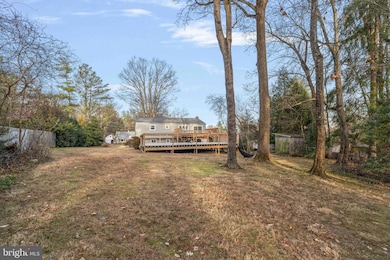 472 Woodward Dr, Huntingdon Valley, PA 19006 - photo 4