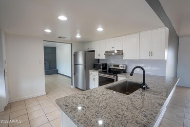 3302 N 79th Ave, Phoenix, AZ 85033 - photo 7