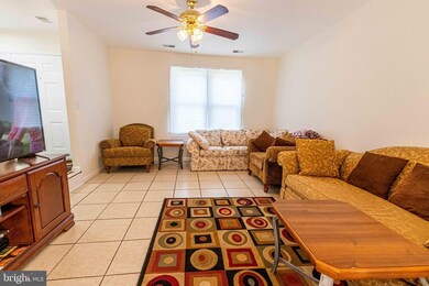 9035 Bonham Cir, Manassas, VA 20110 - photo 5