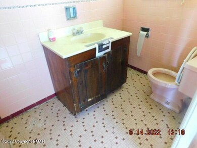 218 Prospect St, Dunmore, PA 18512 - photo 6